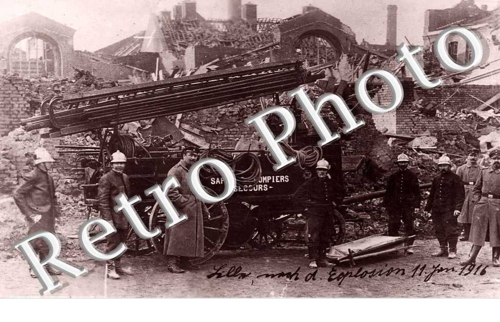Sapeurs Pompiers apres l'explosion 11 janvier 1916