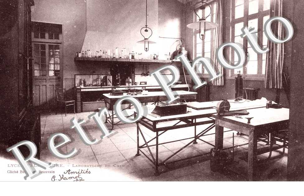 laboratoire de chimie lycee Felix Faure