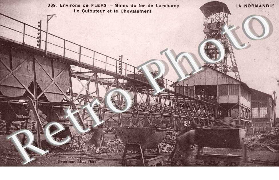 les mines de fer, le culbuteur et le chevalement