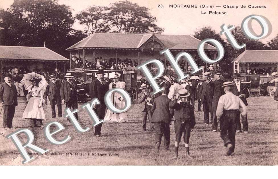 CHAMP DE COURSES