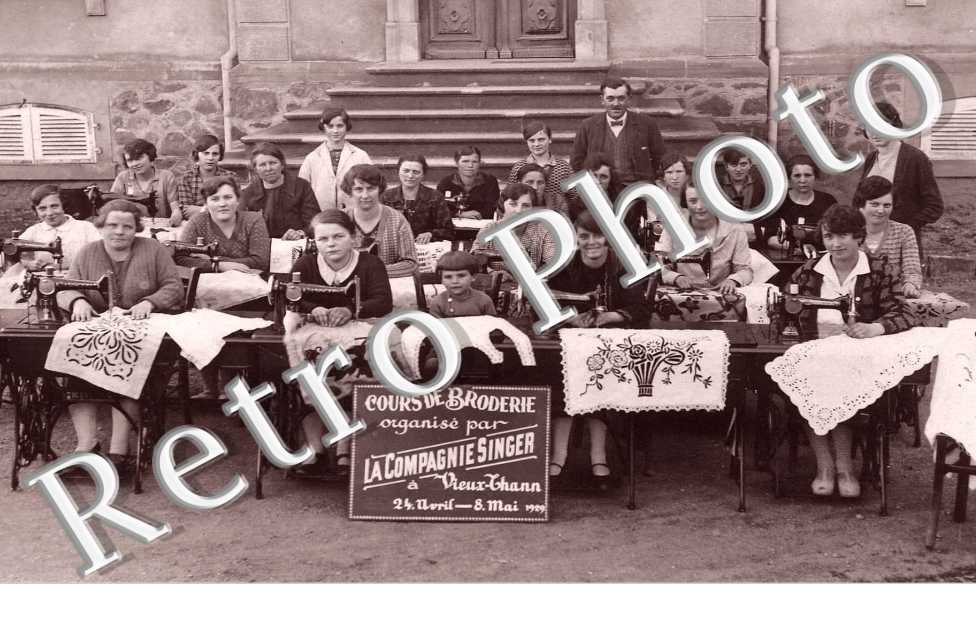 Cours de broderie, la compagnie Singer