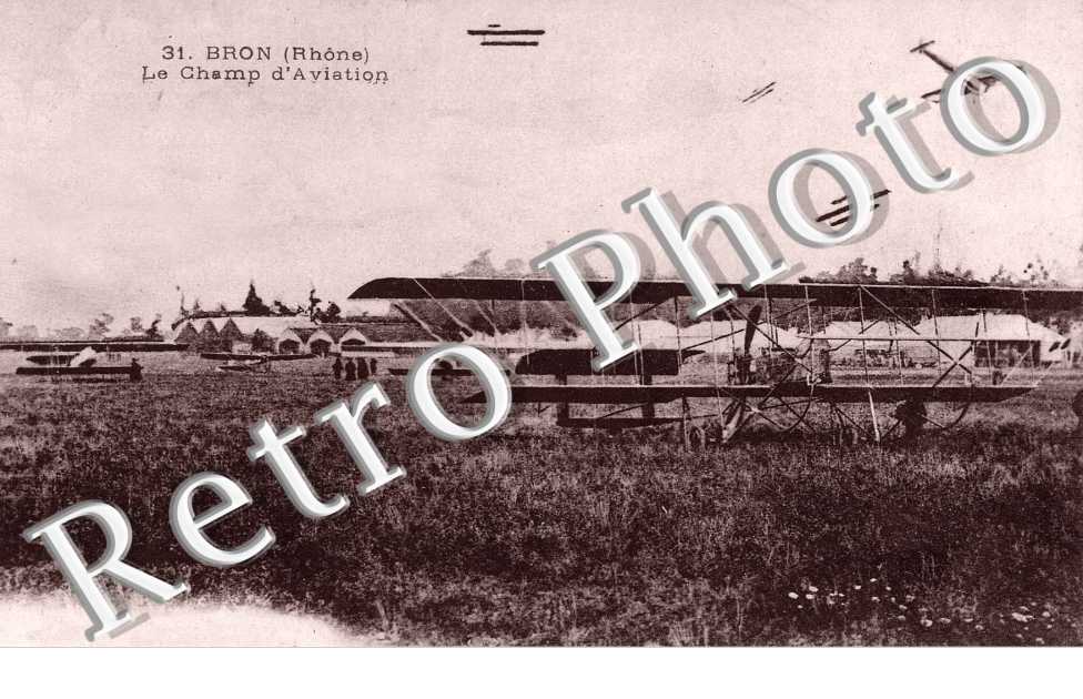 Le champ d'aviation