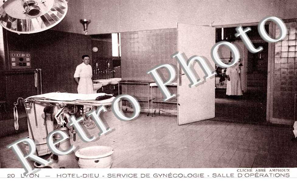 Hotel-Dieu SERVICE de Gynecologie  Salle d'operations