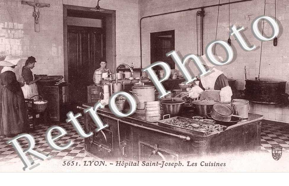 Hopital Saint-Joseph Les cuisines
