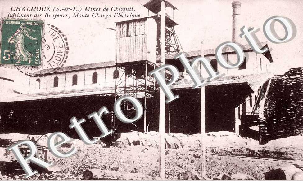 Mines de Chizeuil - batiment des broyeurs - monte charge electrique