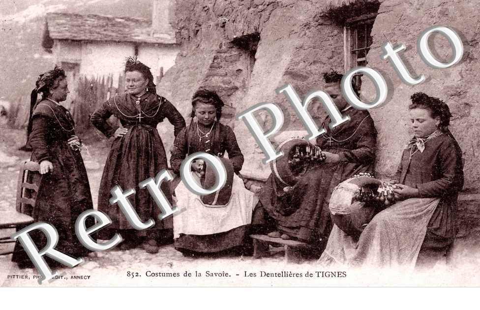 Costumes de Savoie - Denteliere