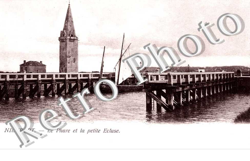 Le Phare et la Petite Ecluse