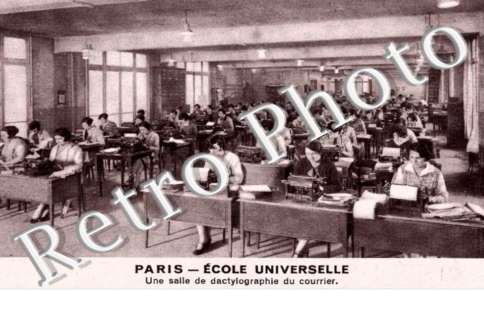 Ecole Universelle - Salle de Dactylographie du Courrier