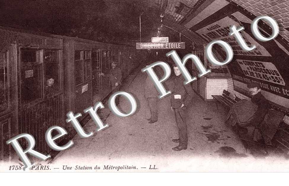 INTERIEUR DU METRO