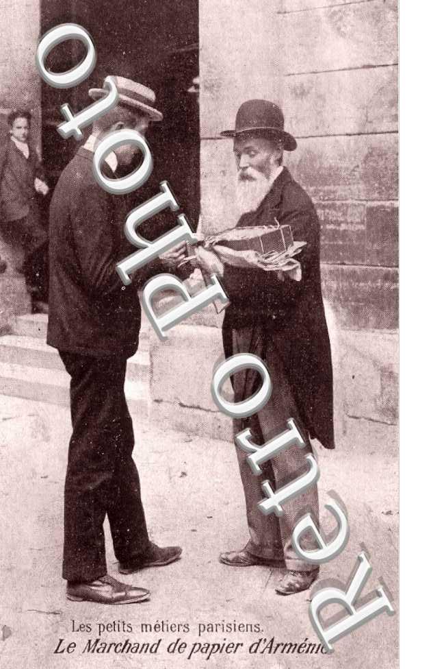 LE MARCHAND DE PAPIER D&#039;ARMENIE 