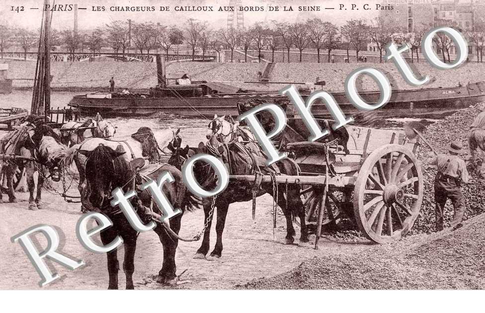 les chargeurs de cailloux aux bords de la Seine