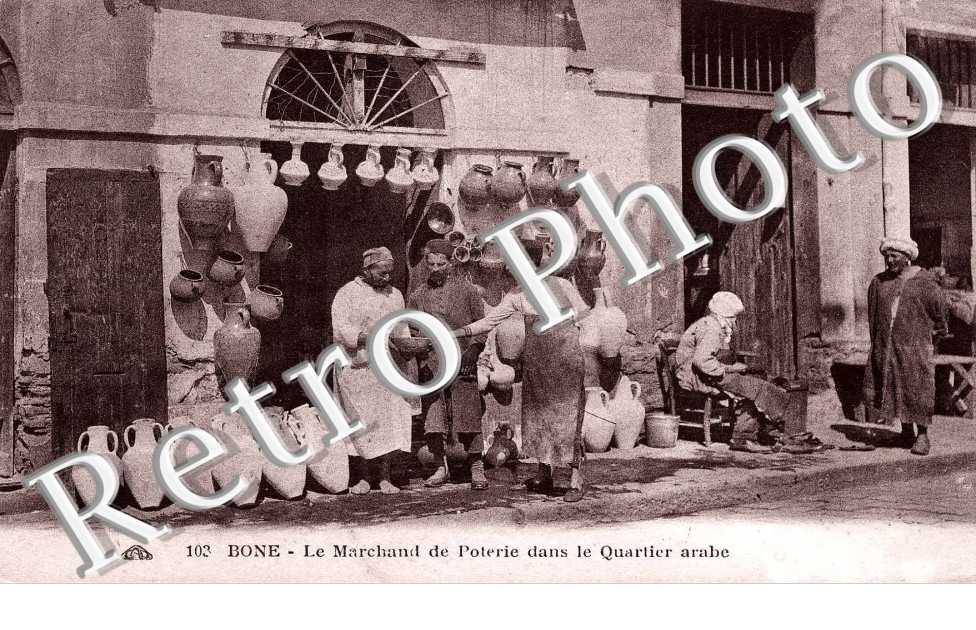 Le marchand de poterie dans le quartier arabe