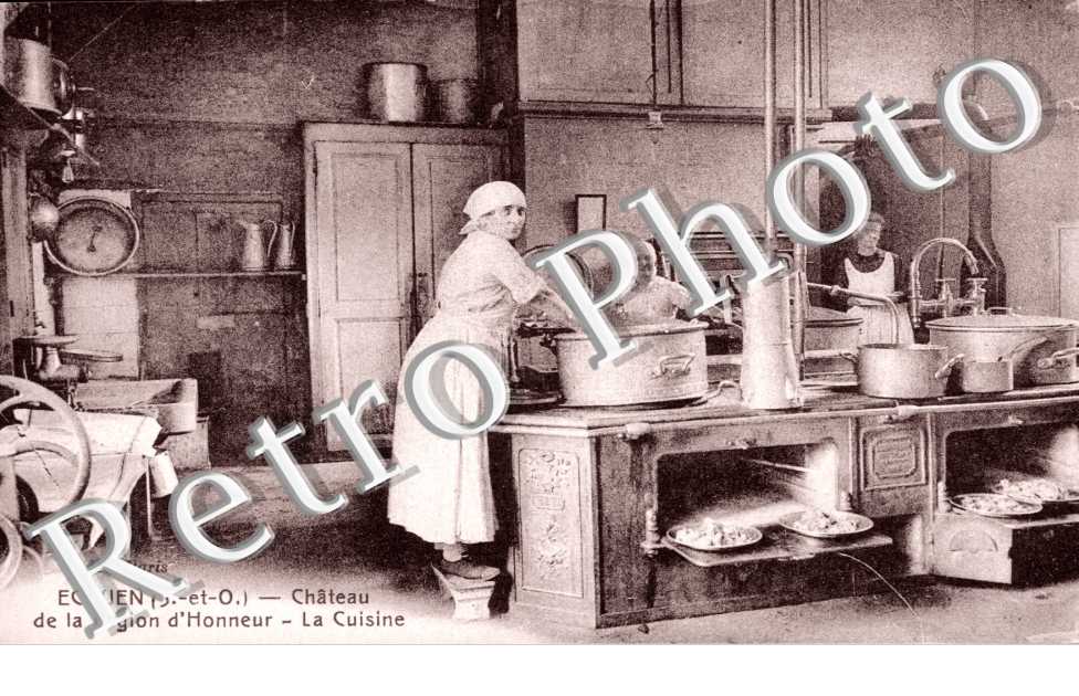 Chateau de la legion d&#039;honneur - La cuisine