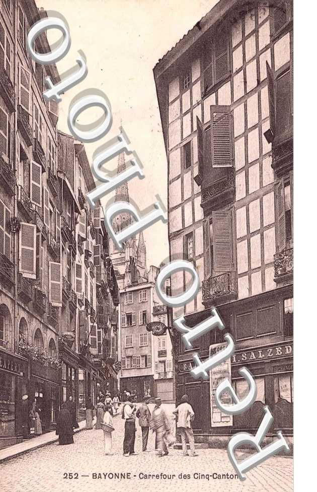 CARREFOUR DES CINQ-CANTONS