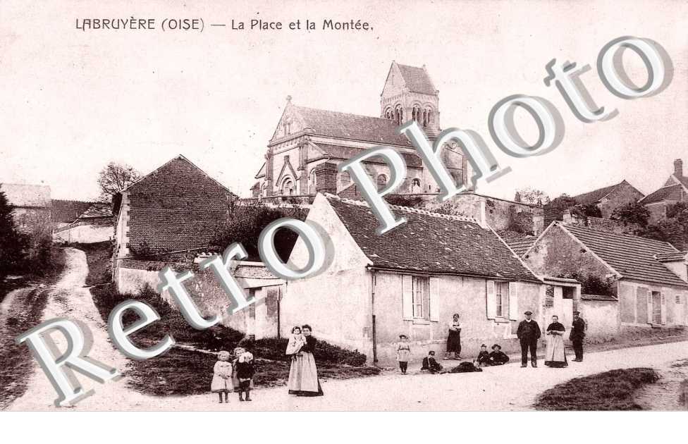 LA PLACE ET LA MONTEE