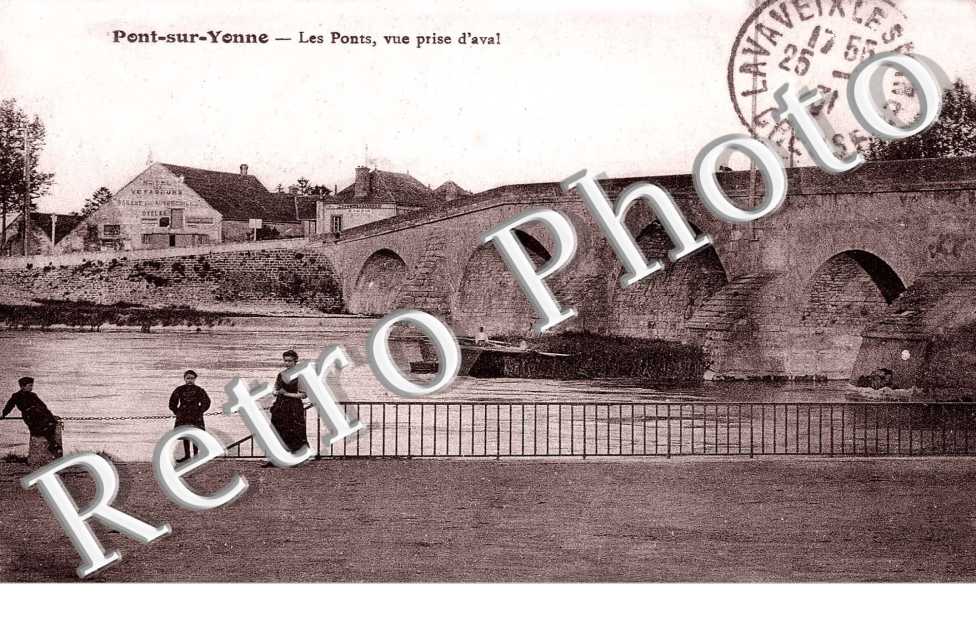 les ponts, vue prise d'aval