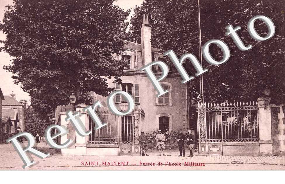 ENTREE DE L&#039;ECOLE MILITAIRE