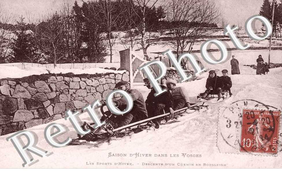 Les sports d&#039;hiver Descente d&#039;un chemin en Bobsleigh