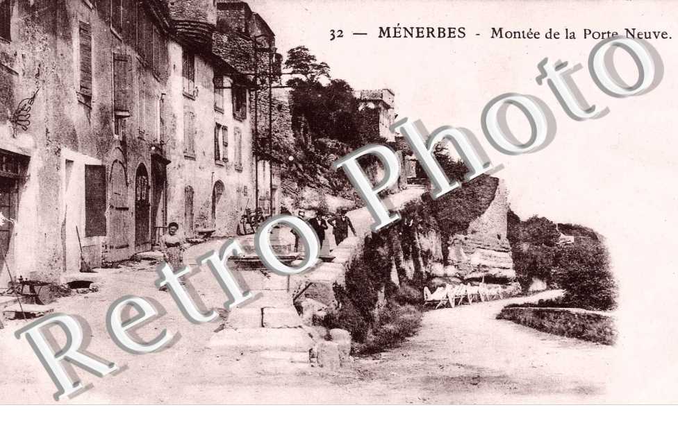 Montee de la porte neuve