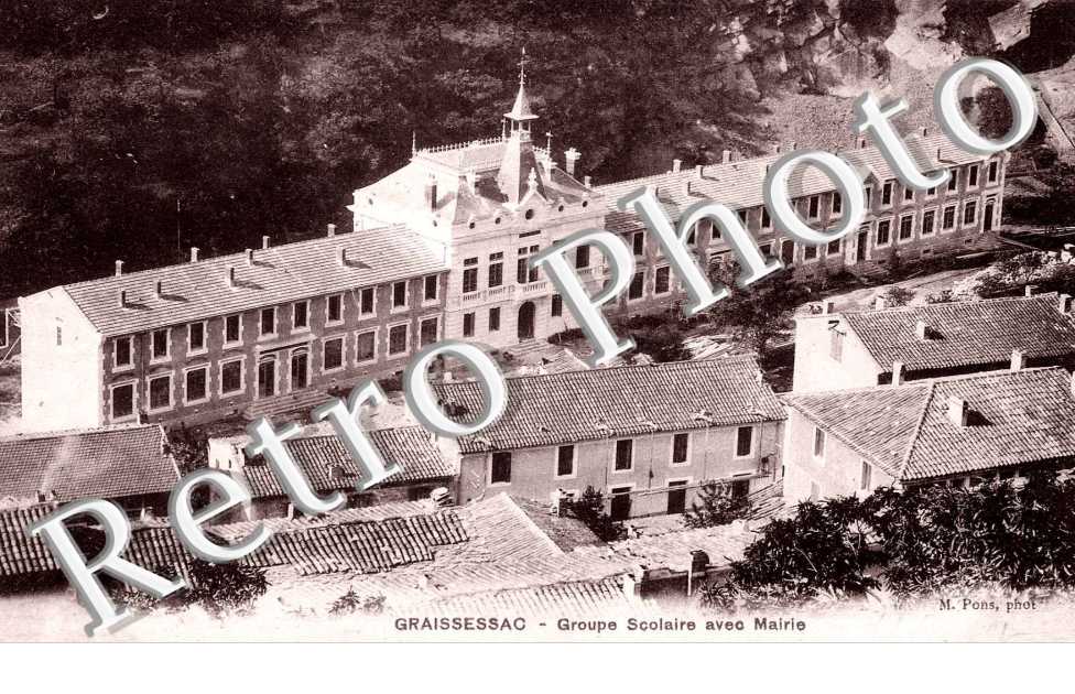 Groupe scolaire avec mairie