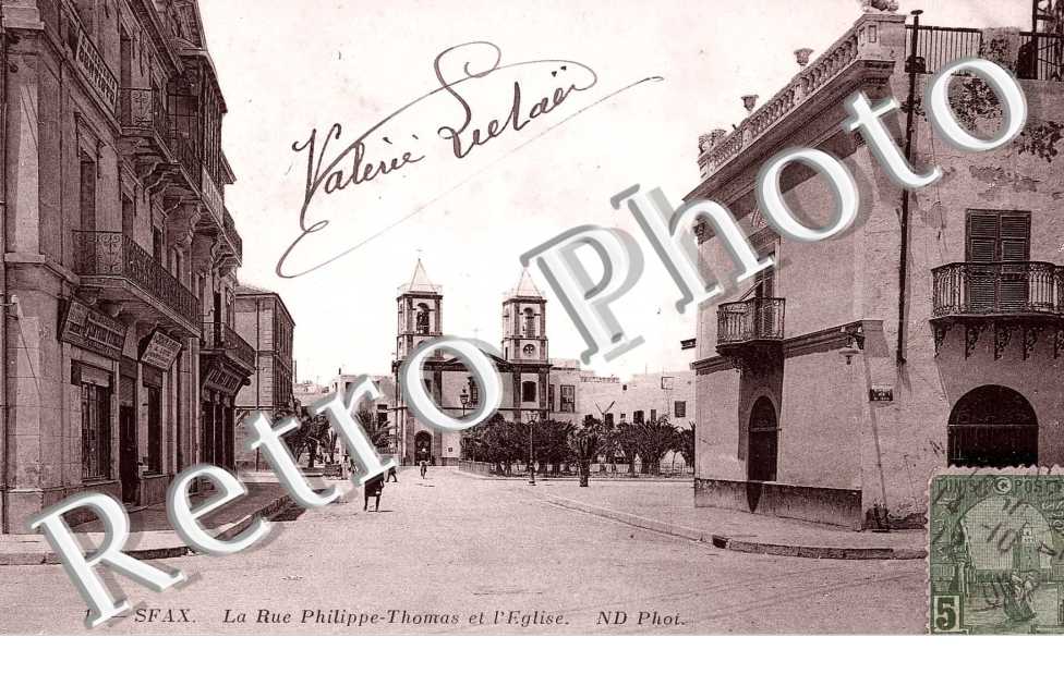 La Rue Philippe Thomas et l&#039;Eglise