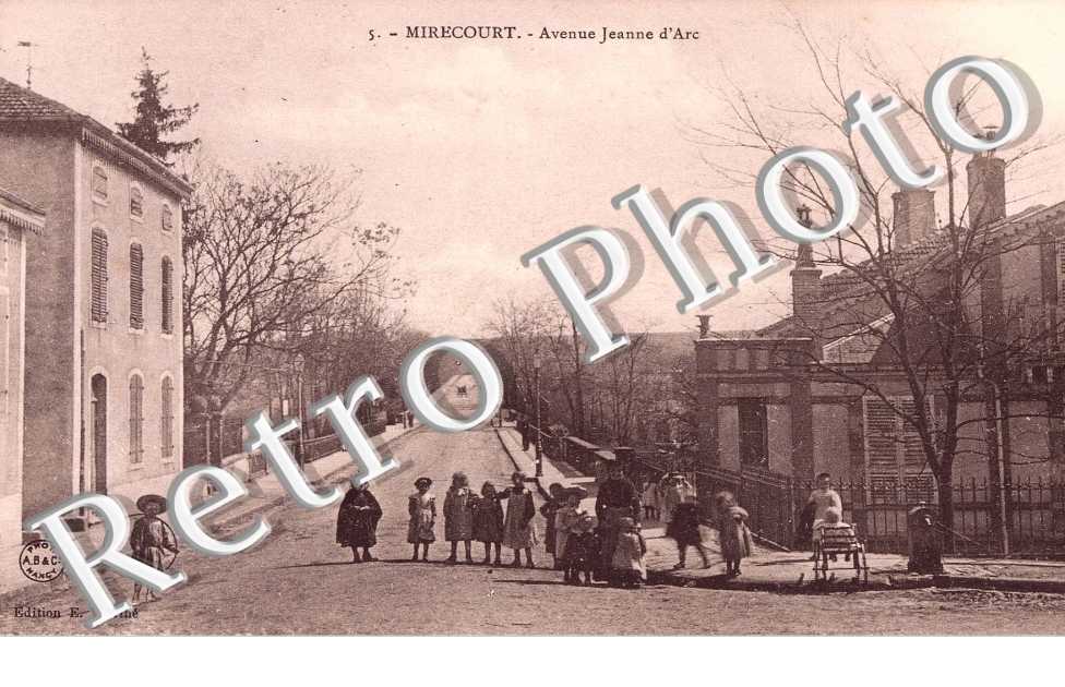 AVENUE JEANNE D&#039;ARC
