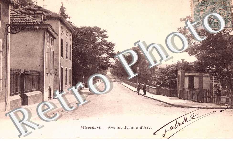 AVENUE JEANNE D&#039;ARC
