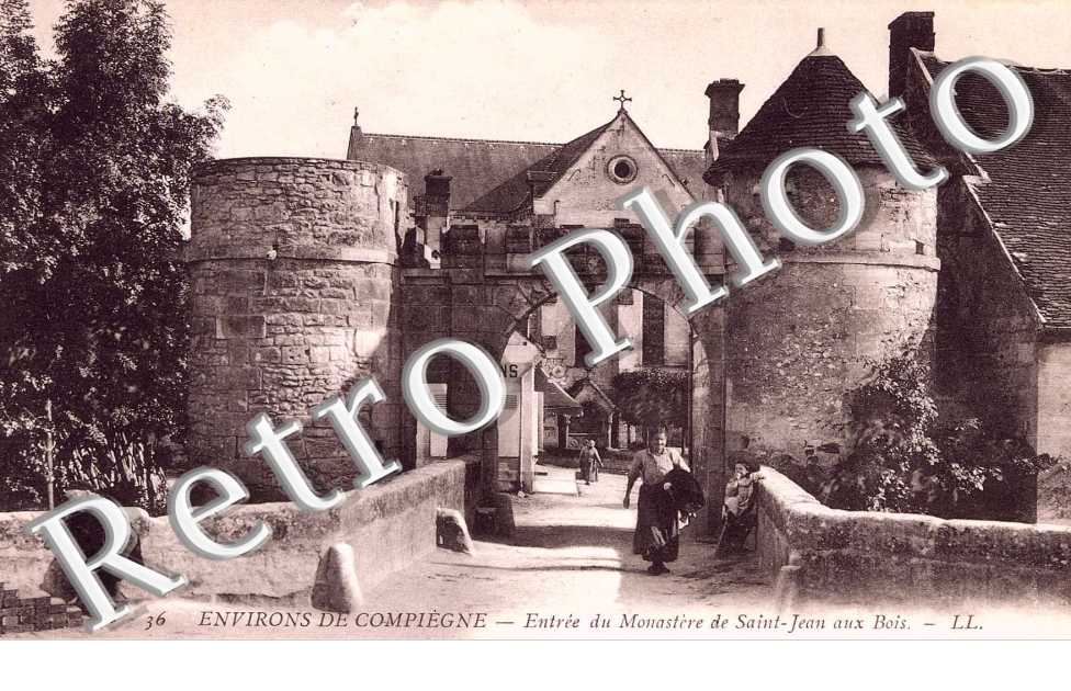 entree du monastere de Saint-Jean aux Bois