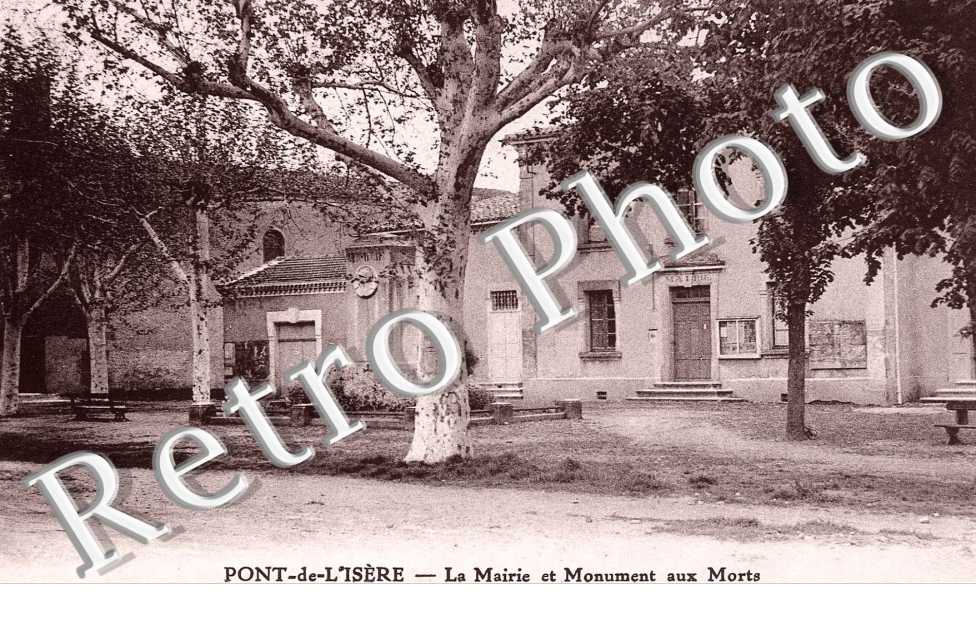 Mairie et monument aux morts