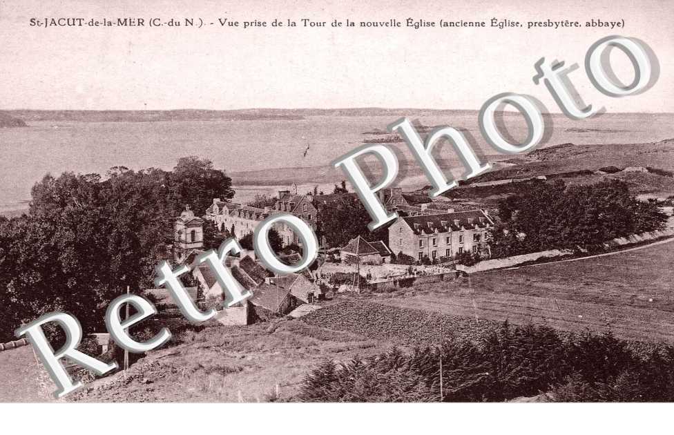 vue prise de la tour de la nouvelle église