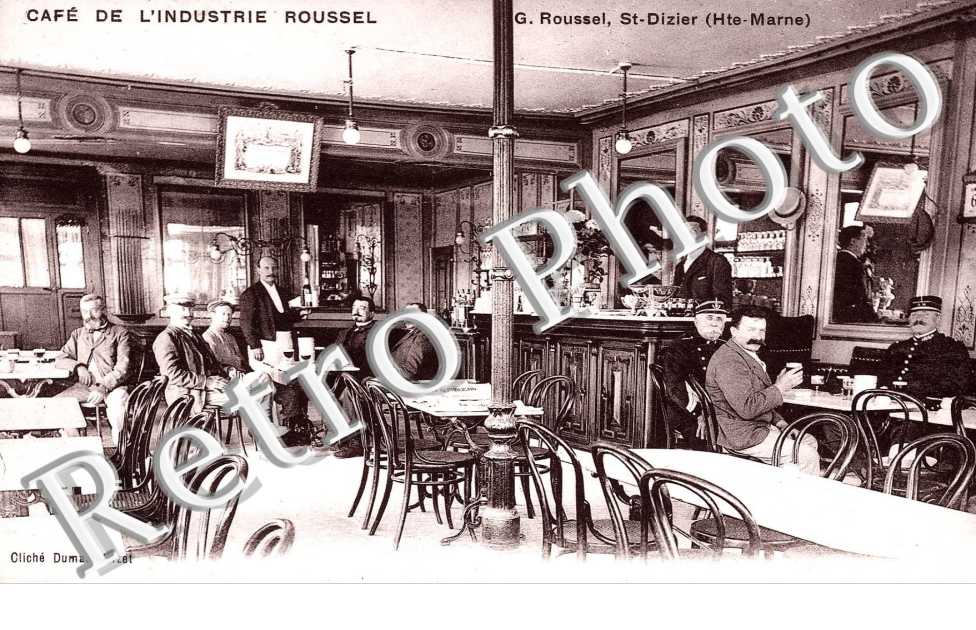 cafe de l&#039;Industrie  Roussel