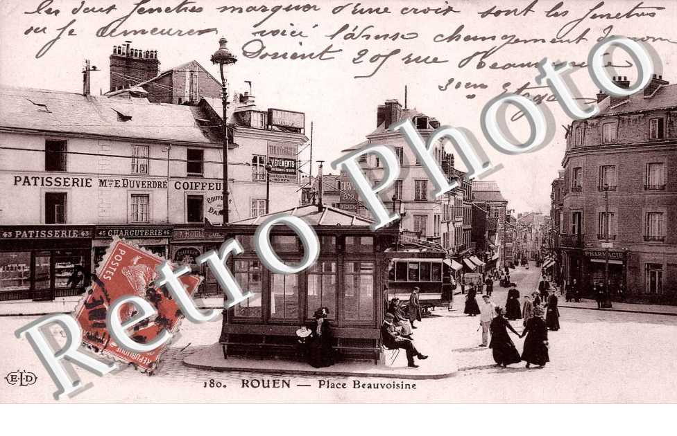 PLACE BEAUVOISINE