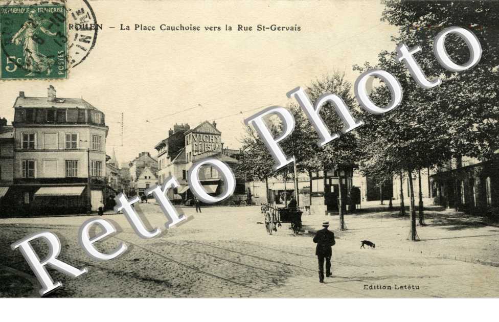 LA PLACE CAUCHOISE vers la rue Saint-Gervais