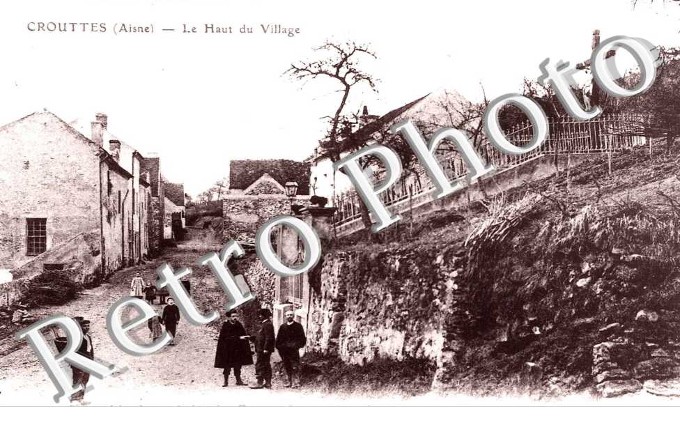 LE HAUT DU VILLAGE