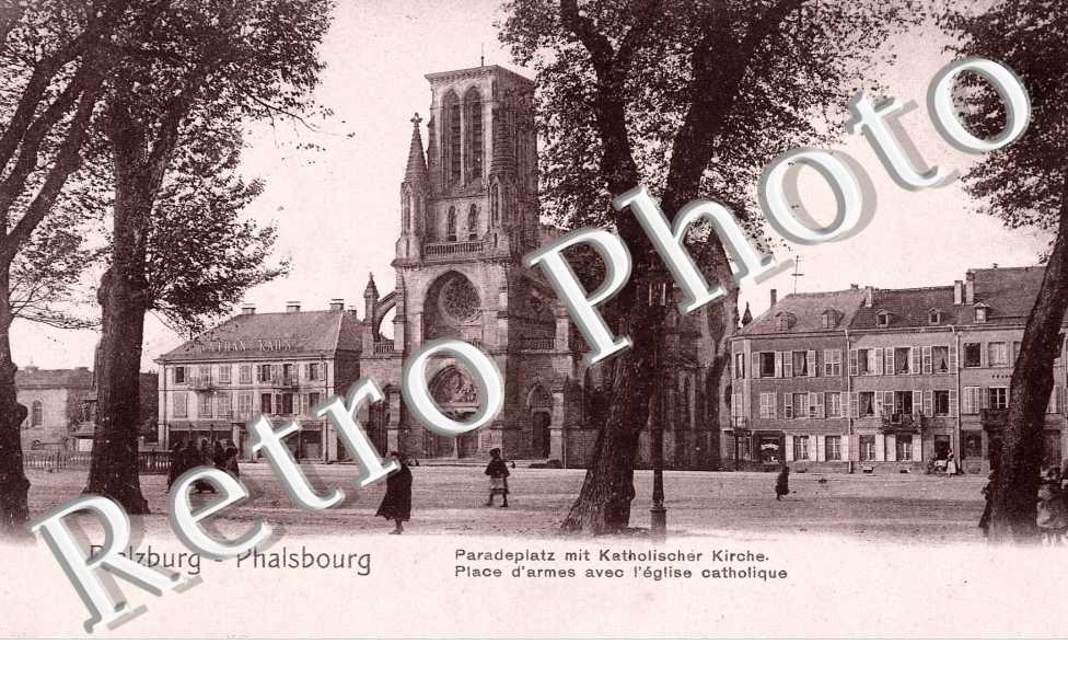 place d&#039;armes avec l&#039;eglise catholique - Nels serie 156 n° 6