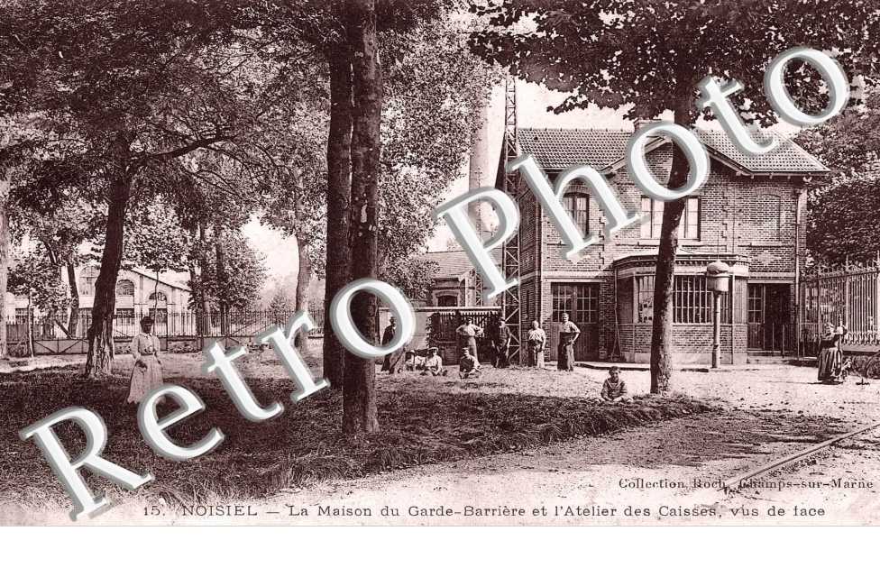 La maison du garde-barriere et l&#039;atelier des caisses