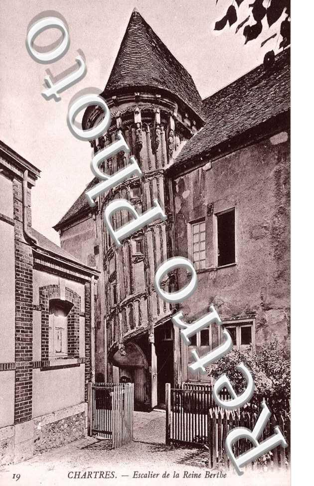 ESCALIER DE LA REINE BERTHE