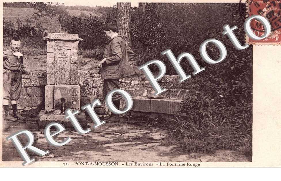 la fontaine rouge