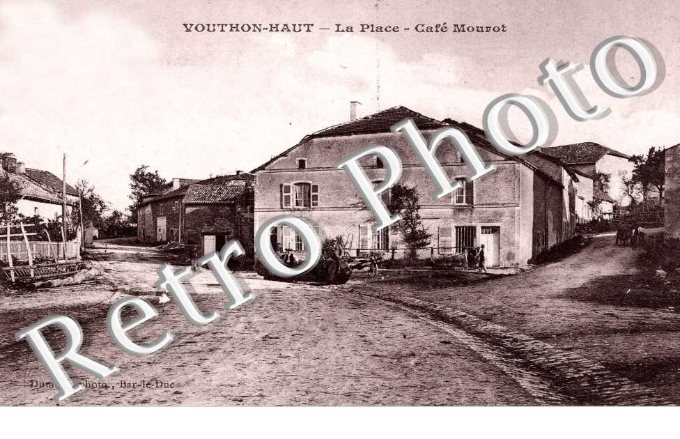 LA PLACE CAFE MOUROT