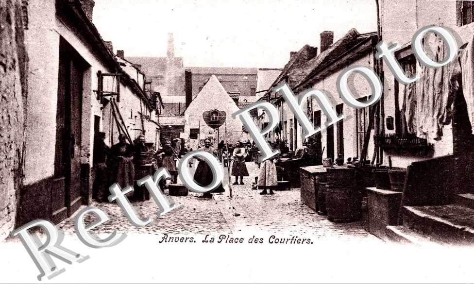 La Place des Courtiers