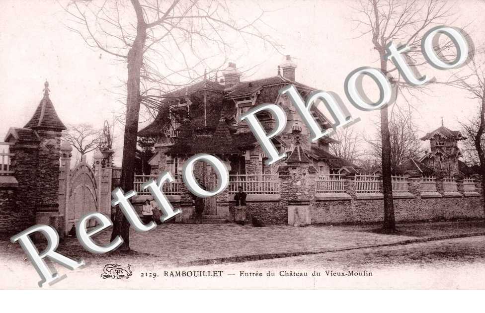 ENTREE DU VIEUX CHATEAU
