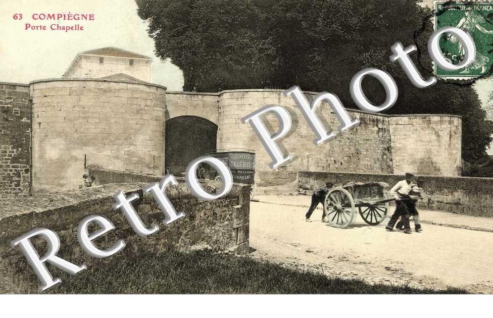 PORTE CHAPELLE (C)