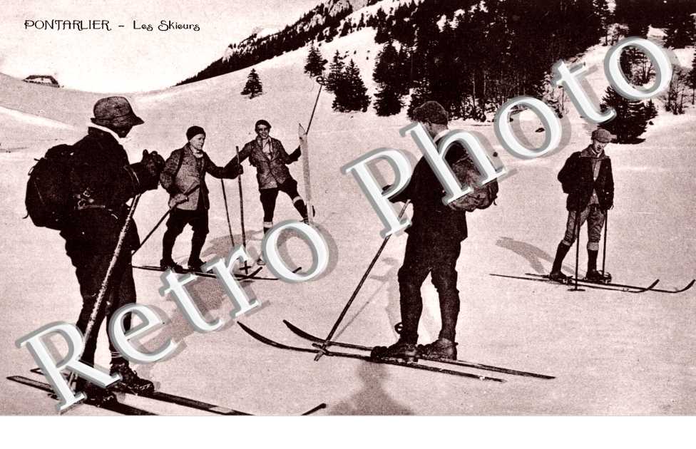 Sports d'hiver - les skieurs