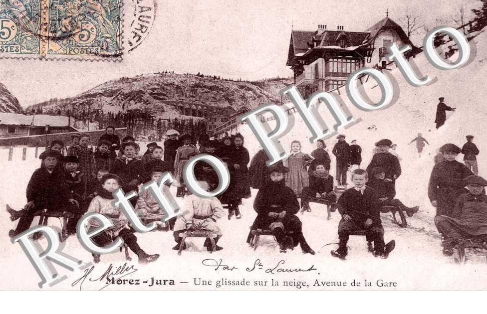 Une glissade sur la neige avenue de la gare