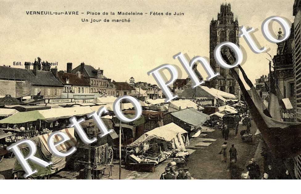 PLACE DE LA MADELEINE - Fetes de Juin - Un jour de Marche