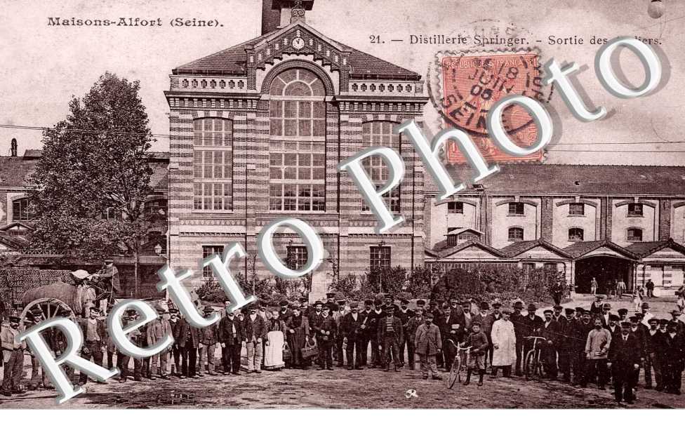 Distillerie Springer. Sortie des ateliers