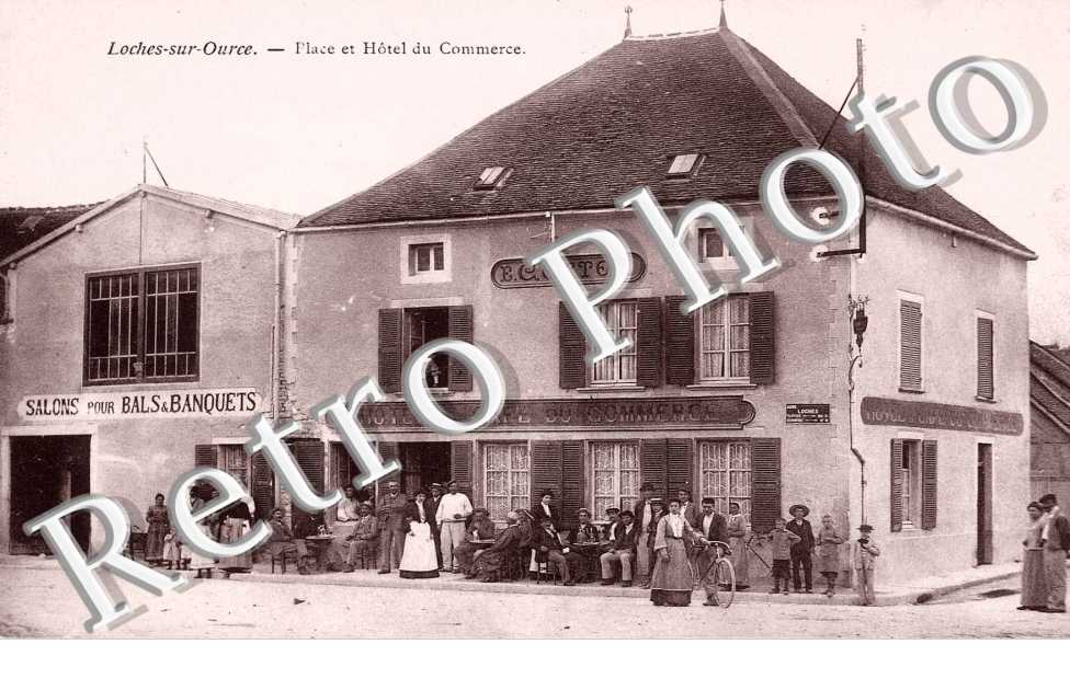 Place et Hotel du Commerce