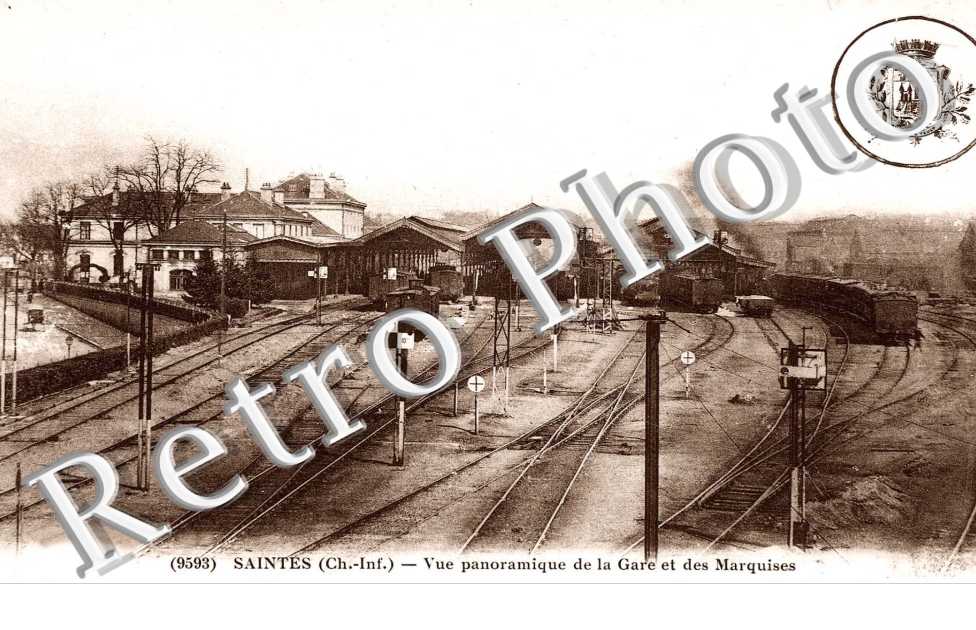 vue panoramique de la gare et des marquises