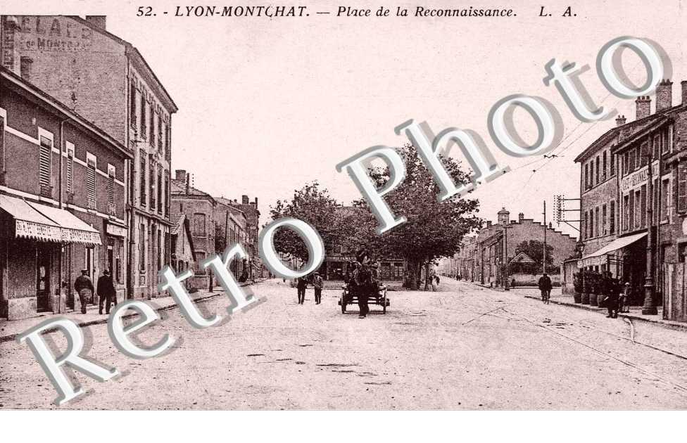 Montchat -  Place de la Reconnaissance