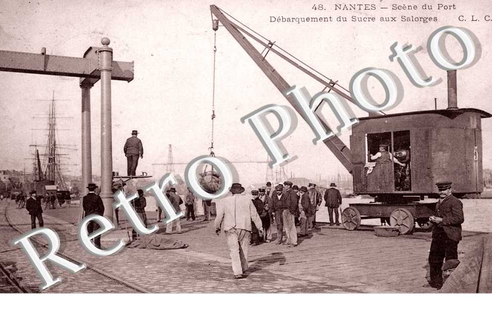 Scène du port, débarquement du sucre aux salorges